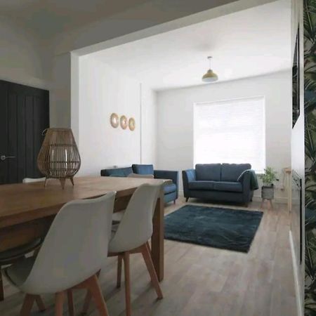 Swansea Breeze Villa Bagian luar foto